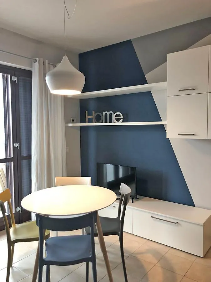 La Quiete 09 terrace apartment by Gardadomusmea Tremosine